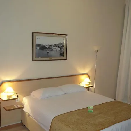 Emexotel Szálloda