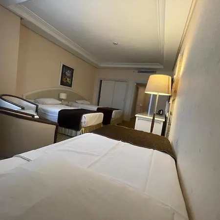 Hotel Emexotel 5*