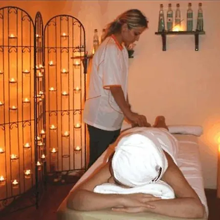 Emexotel Szálloda