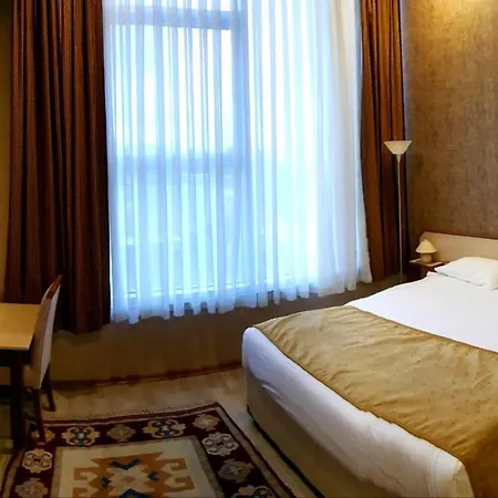 Szálloda Emexotel 5*